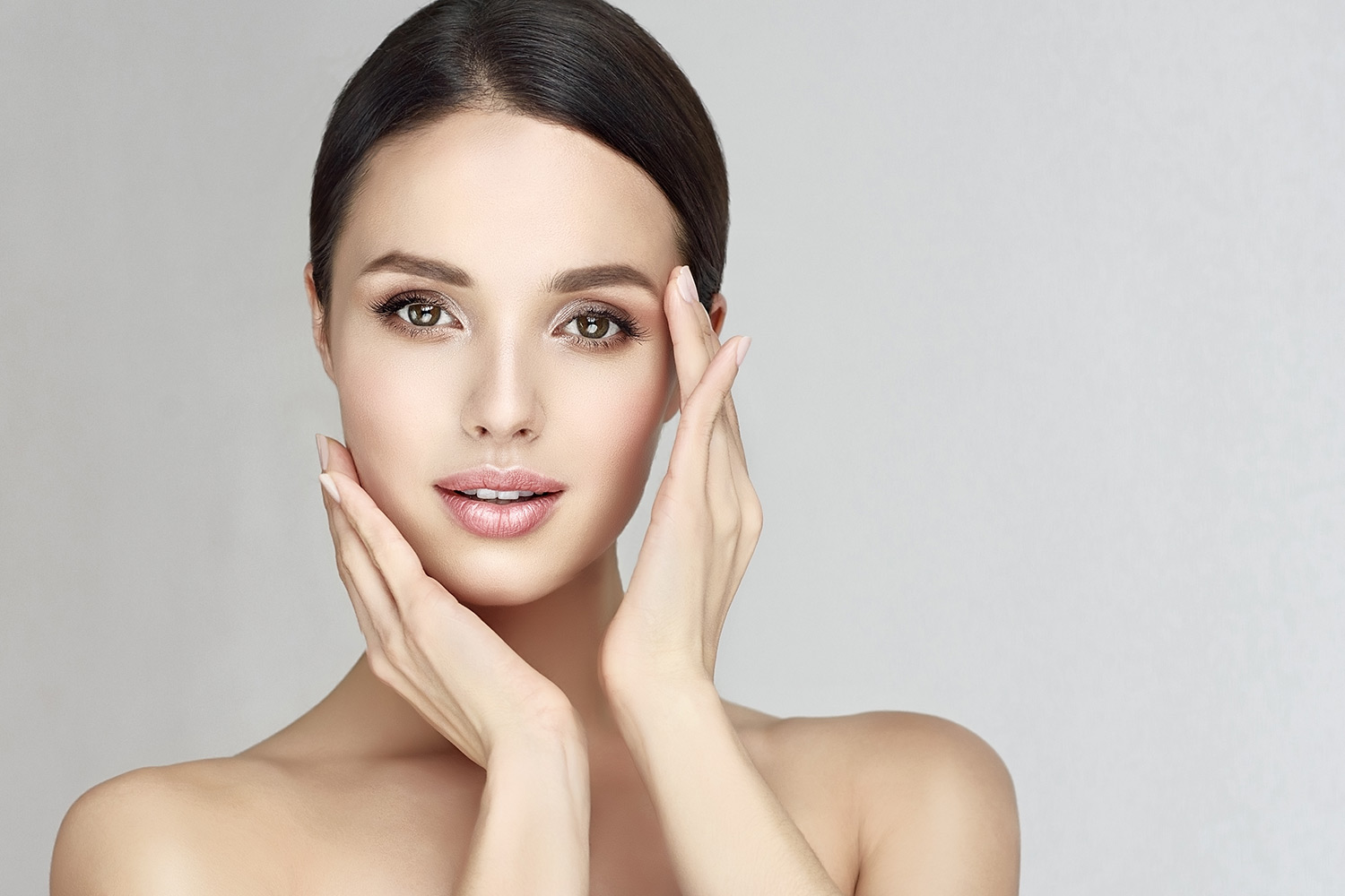 Non-surgical Face lift with ULTRAFORMER. 